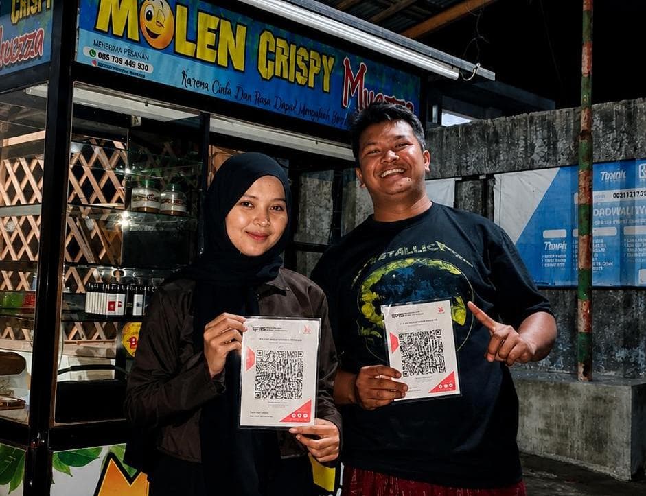 D-EVO AKSARANI Indonesia Project Dorong Transformasi Digital UMKM, Molen Crispy Modangan Kini Miliki QRIS